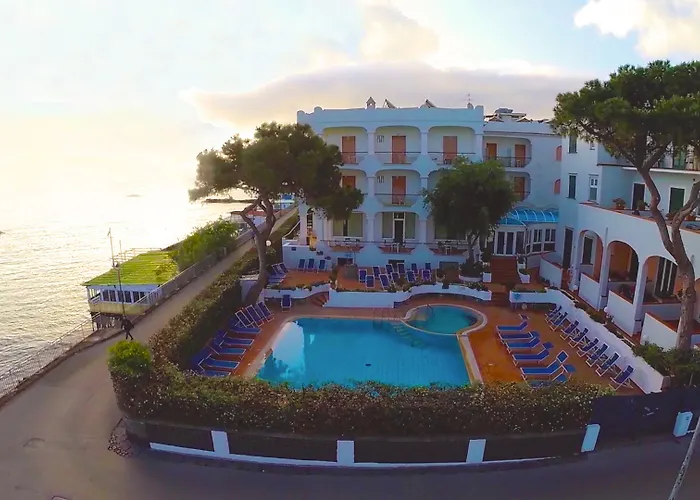 Hotel with pool: Grand Hotel Ischia Lido